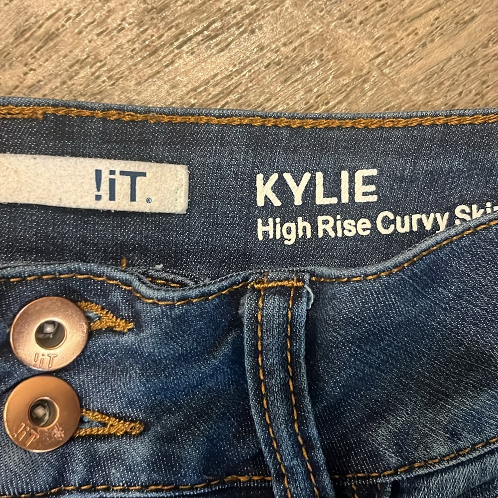 ! It Jeans - Picture 4 of 6